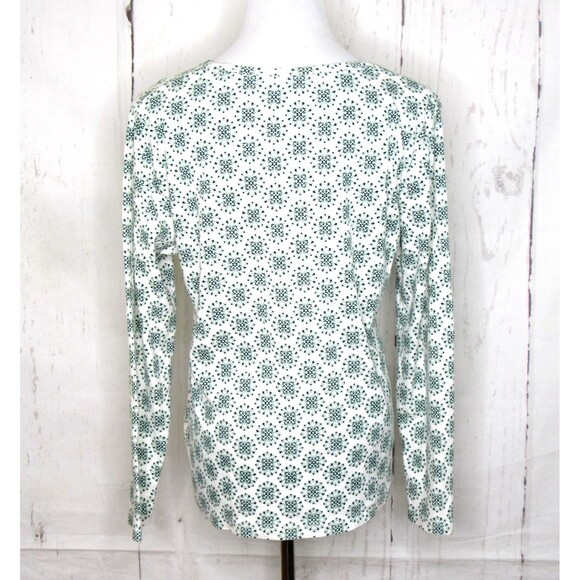 Croft & Barrow Classic Tee Top Long Sleeve V-Neck Green White Floral Size L - Picture 5 of 6
